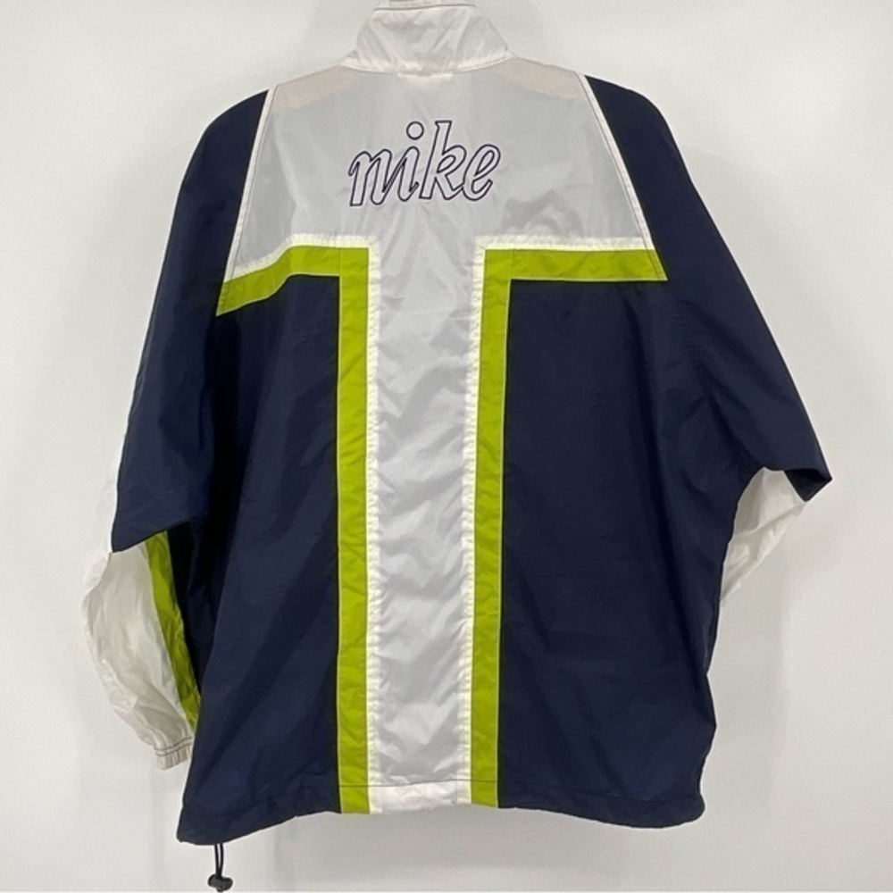 Nike Womens Zip up Track/Windbreaker Swisher Athletic Lightweight Jacket Size M‎
